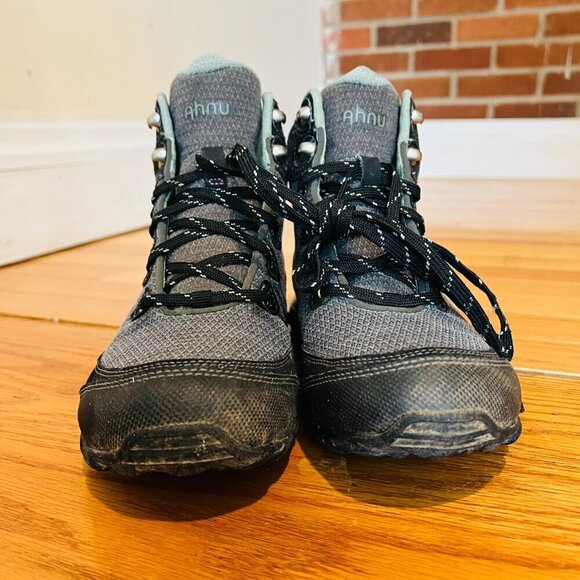 VERY NICE AHNU VIBRAM RUBBER WATERPROOF HIKING BOOTS WOMEN'S SIZE US 6.5 - Picture 9 of 16